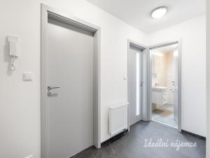 Pronájem bytu 2+kk, Praha - Sobín, Želetická, 45 m2