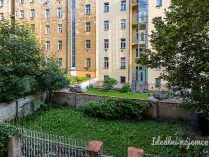 Pronájem bytu 2+kk, Praha - Nusle, Oldřichova, 43 m2