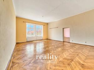 Pronájem kanceláře, Znojmo, Horní náměstí, 150 m2