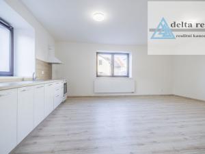 Prodej bytu 2+kk, Šumperk, Jesenická, 51 m2