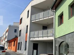 Prodej bytu 2+kk, Zlín - Malenovice, třída Svobody, 66 m2