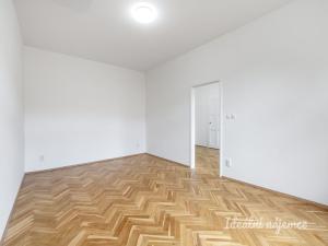 Pronájem bytu 2+kk, Praha - Holešovice, Dělnická, 52 m2