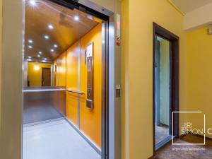 Pronájem bytu 1+kk, Praha - Hostivař, Chudenická, 30 m2