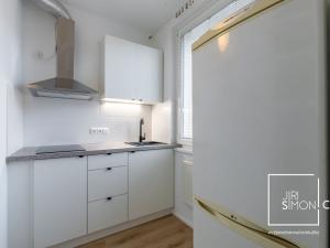 Pronájem bytu 1+kk, Praha - Hostivař, Chudenická, 30 m2