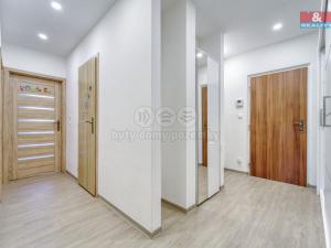Prodej bytu 3+kk, Plzeň - Skvrňany, Macháčkova, 51 m2