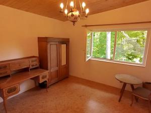 Prodej rodinného domu, Dolní Břežany, U Lesa, 160 m2