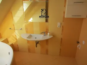 Pronájem bytu 2+kk, Praha - Kunratice, Hornomlýnská, 57 m2
