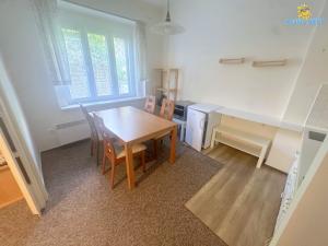 Pronájem bytu 2+kk, Praha - Libeň, Kubišova, 40 m2