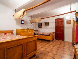 Prodej vícegeneračního domu, Paračov, 388 m2