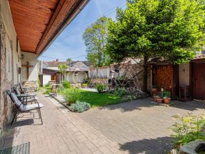 Prodej vícegeneračního domu, Paračov, 388 m2