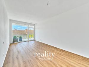Prodej bytu 4+kk, Znojmo, Jarošova, 135 m2