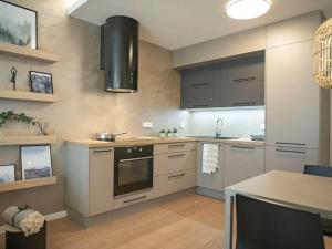 Prodej bytu 2+1, Praha - Hlubočepy, Ondrákové, 51 m2