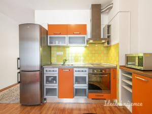 Pronájem bytu 1+kk, Praha - Michle, Třeboňská, 43 m2
