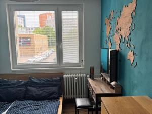 Pronájem bytu 2+kk, Praha - Hloubětín, Kardašovská, 43 m2