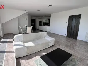 Prodej bytu 4+kk, Pelhřimov, Dolnokubínská, 119 m2