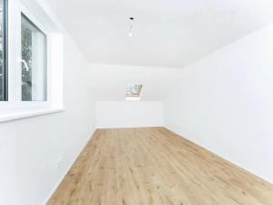 Prodej bytu 3+kk, Všestary, Strančická, 111 m2