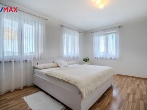 Prodej rodinného domu, Oponešice, 280 m2