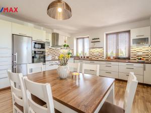 Prodej rodinného domu, Oponešice, 280 m2