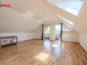 Prodej rodinného domu, Oponešice, 280 m2