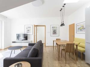 Pronájem bytu 2+kk, Praha - Libeň, Heydukova, 61 m2