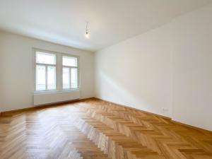 Pronájem bytu 2+kk, Praha - Karlín, Křižíkova, 55 m2