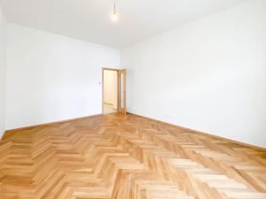 Pronájem bytu 2+kk, Praha - Karlín, Křižíkova, 55 m2