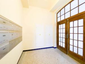 Pronájem bytu 2+kk, Praha - Karlín, Křižíkova, 55 m2