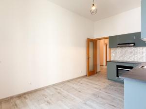 Pronájem bytu 2+kk, Praha - Karlín, Křižíkova, 55 m2