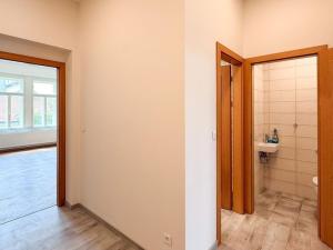Pronájem bytu 2+kk, Praha - Karlín, Křižíkova, 55 m2