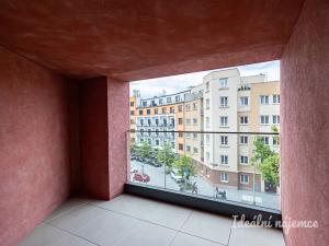 Pronájem bytu 1+kk, Praha - Žižkov, Basilejské náměstí, 42 m2