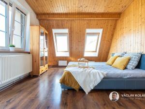 Prodej rodinného domu, Lázně Bělohrad, Třetí strana, 240 m2