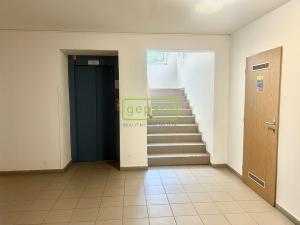 Prodej bytu 2+kk, Praha, Mráčkova, 42 m2