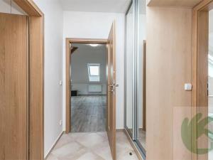 Pronájem bytu 2+kk, Praha - Čakovice, Otavská, 77 m2