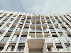 Pronájem bytu 1+kk, Praha - Bubeneč, Vítězné náměstí, 45 m2