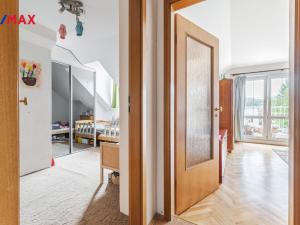 Pronájem bytu 3+1, Praha - Liboc, Jenečská, 74 m2