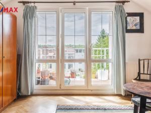 Pronájem bytu 3+1, Praha - Liboc, Jenečská, 74 m2