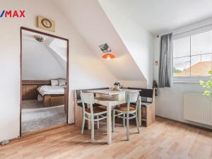 Pronájem bytu 3+1, Praha - Liboc, Jenečská, 74 m2