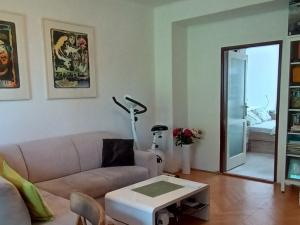 Pronájem bytu 2+1, Praha - Záběhlice, Jabloňová, 43 m2