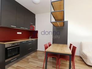 Pronájem bytu 1+kk, Praha - Strašnice, Zvěřinova, 38 m2