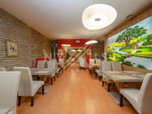 Prodej restaurace, Praha - Žižkov, Jagellonská, 237 m2