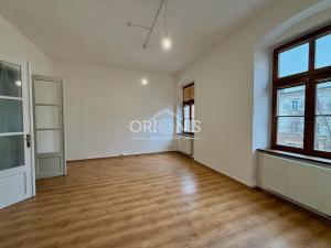 Pronájem bytu 2+1, Chomutov, Revoluční, 65 m2