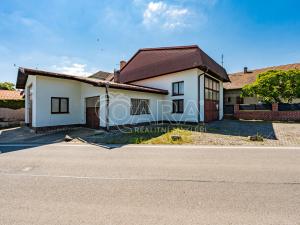 Prodej rodinného domu, Bzová, 230 m2