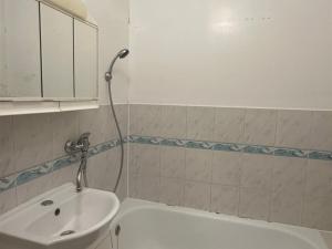 Prodej bytu 2+1, Cheb, Školní, 53 m2