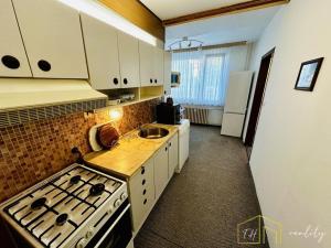 Prodej bytu 3+1, Teplice - Trnovany, Bohuslava Martinů, 68 m2