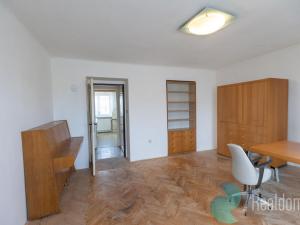 Prodej bytu 3+1, Bystřice, U Stadionu, 70 m2