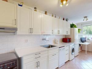 Prodej bytu 3+1, Praha - Řepy, Skuteckého, 86 m2