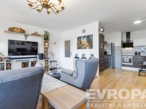 Prodej bytu 2+kk, Praha - Vršovice, Uzbecká, 75 m2