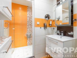 Prodej bytu 2+kk, Praha - Vršovice, Uzbecká, 75 m2