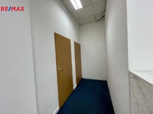 Pronájem obchodního prostoru, Třebíč - Vnitřní Město, Karlovo nám., 219 m2