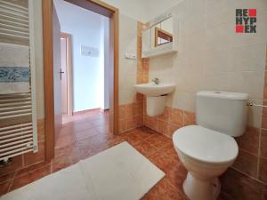 Prodej bytu 2+kk, Milovice - Mladá, Slepá, 36 m2
